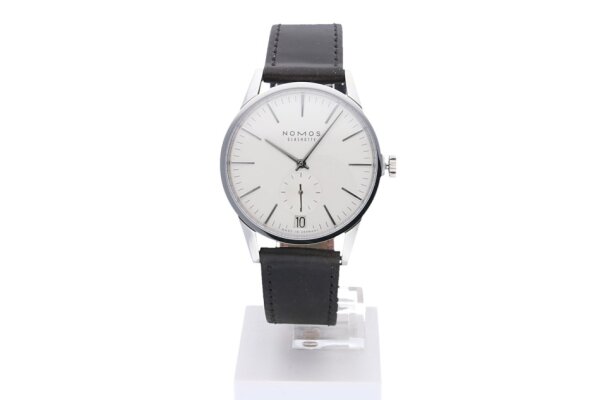 Nomos Glashütte Zürich Datum Automatik 802