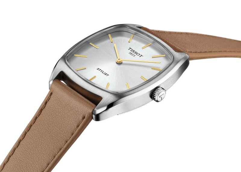 腕時計 TISSOT ティソ FASCINATION T815 スクエア 2針 ティソ が60'sヴィンテージ「スタイリスト」を現代に再解釈～褪せる