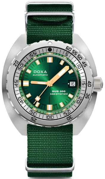 Doxa Sub 300 Sea Emerald Automatik 821.10.131.26-N