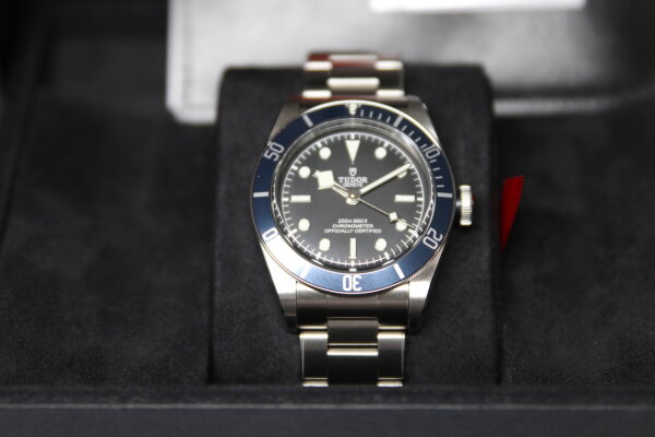 Tudor Heritage Black Bay Automatik Chronometer 79230B