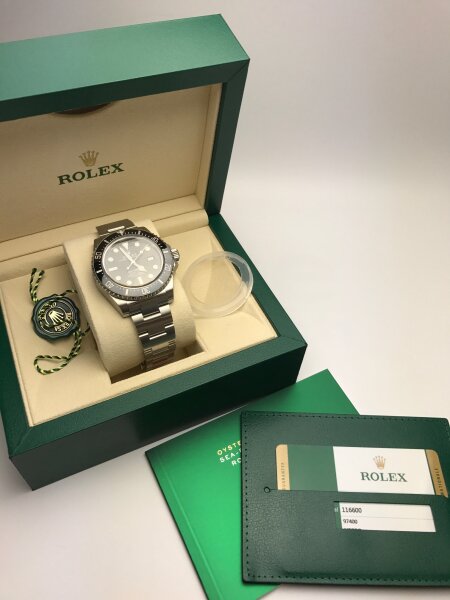 Rolex Submariner Date 116610LN LC100