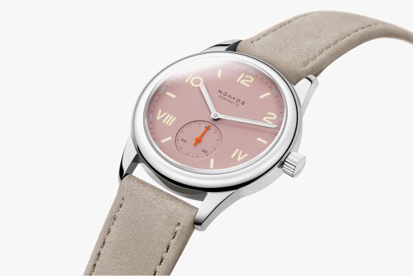Nomos Club Campus 706